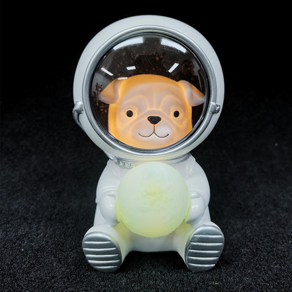 Lovely Astronaut Lamp